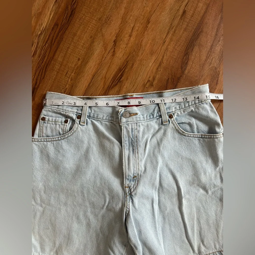 Vintage Y2K Levi’s Classic Fit Denim Shorts Womens size 12 - Picture 7 of 9